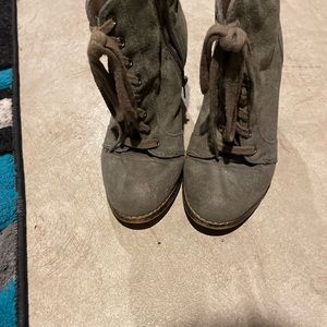 Womens heel boots very comfy